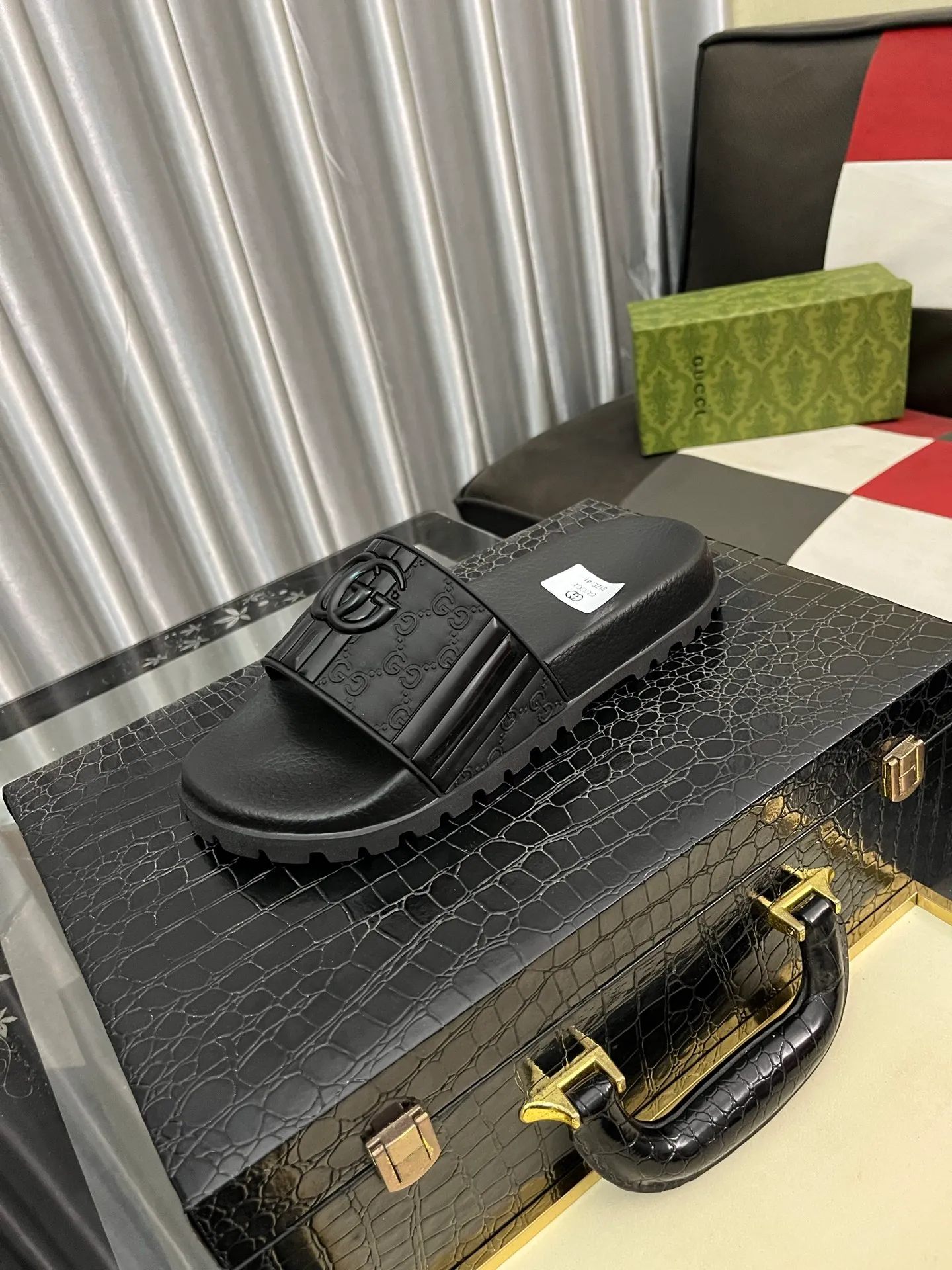 Men's men's shoes💰260⌚️⌚️ＧＵＣＣＩ.Gucci.Official website 1:1 popular slippers hot sale! Original original material 🩴 SIZE: 38-46 (45.46 non-refundable)